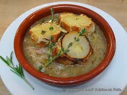 Cuisine En Folie Soupe A L Oignon Au Romarin Au Thym Frais Et Aux Lardons Soupe A L Oignon Thym Frais Romarin