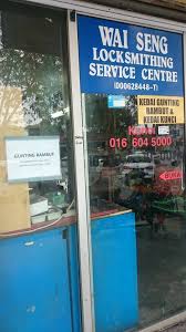 Admin pernah pergi beberapa kali dan amat berpuas hati dengan cara dia gunting. Kedai Gunting Rambut Shah Alam Nik Blog Pakej My