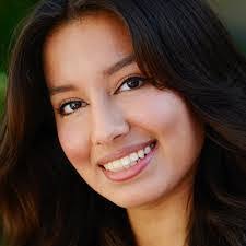 Jackie Lovato's Instagram, Twitter & Facebook