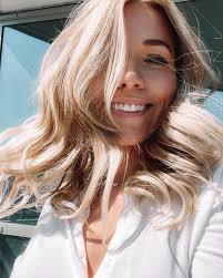 Sorry, I can't hear you over the volume of my hair 💁🏼‍♀️