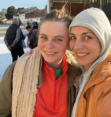 ENTREVISTA DE MARCELO SUÁREZ A JOVEN RUSA QUE FUE EXTRA EN EL ETERNAUTA