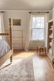 Well, we created a buyer's guide with ideas for you to choose your perfect rug easily. Bedroom Rug Ideas Pretty Bedroom Small Bedroom Decor Cool Room Decor