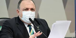 O general eduardo pazuello foi absolvido pelo exército após participar de ato com bolsonaro no rio de janeiro. Cu0no0lxqhe2vm