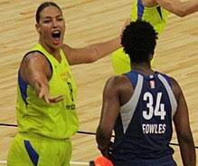 Liz was teased for her height at school. Liz Cambage Wikipedia