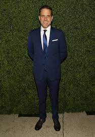 Crowder's art correspondent on hunter biden photography! Hunter Biden Reportedly Working On First Art Show With Georges Berges Gallery