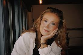 Lindsay James (@lindsayjamess) • Fotos y videos de Instagram