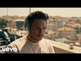 Rob Tone Ft J Davis Spooks Chill Bill Jonas Blue Rise Ft Jack Jack Youtube In 2020 Jack And Jack Jack Youtube Jonas