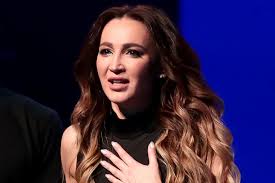 Звезда перенесла операцию и попыталась успокоить фанатов, но в итоге испугала их еще больше. Nc999nuxcrbb2m