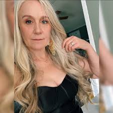 28-year-old Kaitlin is pregnant with her third child and injecting heroin  at least five times a day.