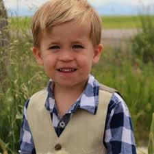 Happy Birthday to this hunk!!!!! I'm so glad you were born and I get to do  this life with you!