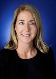 Leslie Slover's Instagram, Twitter & Facebook