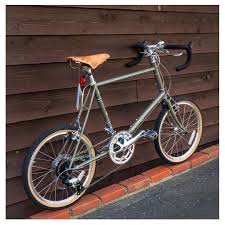 bruno minivelo 20 road drop world traveler model 最近重点的にご紹介している ブルーノのミニベロラインからは まさにコンセプトイメージな ワールドトラベルモデル 欲しかったって人も多そうな 復刻してきたかのようなサファリグレーを コンセプト モデル して