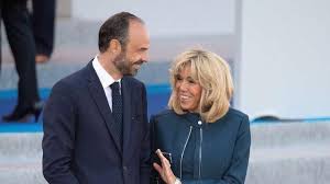 Eric zemmour et michel onfray débattaient à nice vendredi soir. Lettre Ouverte Au President Manu Le Texte La Semaine Vue Par Michel Onfray Michel Onfray