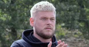 Neues Führungsquartett beim VfL Neustadt