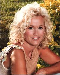Country music fans, please keep Lorrie Morgan in your thoughts and prayers.  Her husband, Randy White, has sadly passed away at the age of 72 after a  courageous battle with cancer. The