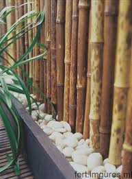 Paravent De Balcon Fait Maison Avec Bacs A Fleurs Gros Galets Et Bambou Wholesome Food Taper Candle Healthy Supper Recipes