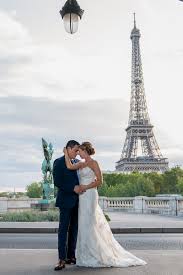 Wedding Photo Shoot In Paris Kiss Me In Paris In 2020 Wedding Photoshoot Creative Wedding Photoshoot Pre Wedding Photoshoot