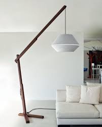 Designer Stehlampen Von Contardi Exklusive Beleuchtung Aus Italien Coole Stehlampen Stehlampe Wohnzimmer Stehlampe Holz