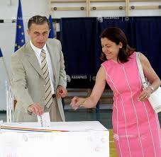 Jun 09, 2021 · si mai am o intrebare, pentru voi, despre mihaela, dragostea mea! Mircea Geoana Mihaela Geoana Agerpres ActualizeazÄƒ Lumea