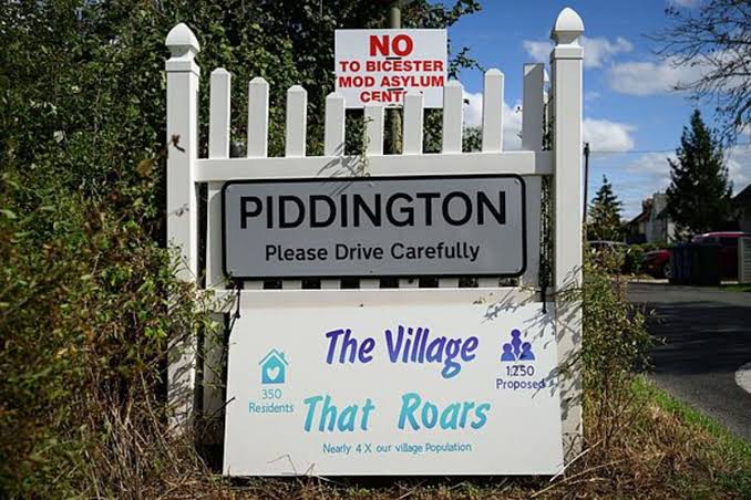 Piddington residents issued chilling 6-word warning as Rayner extends migrant camp to 2030 - AOL