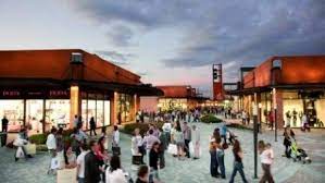 Buy cheap fashion dresses and online shopping women clothing at tbdress help people to save much. Outlet Shopping Near Lake Maggiore Lake Maggiore Events