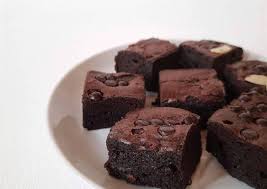 Biasanya brownies hanya memiliki varian rasa coklat saja tapi kali ini juga ada varian lainya. Mwmzp7b5qne1jm