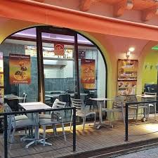 Tout juste ouvert, notre restaurant se veut familial, chaleureux dans une ambiance décontractée. Kebab Amaya S Burger Tacos Villefranche Restauration Rapide A Villefranche De Rouergue