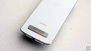 I am currently with verizon with the moto z2 force. Amazon Com Moto Z4 Desbloqueado 128 Gb Blanco Garantia De Ee Uu Verizon At T T Mobile Sprint Boost Cricket Metro Paf60009us Celulares Y Accesorios