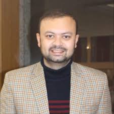 Robin Victor's Instagram, Twitter & Facebook