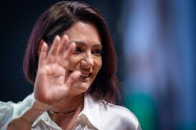 Janones faz comentário machista sobre Michelle: “Não é incomível”