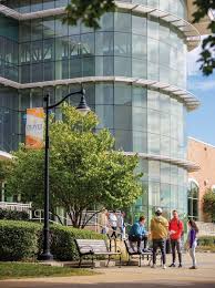 Olivet The Magazine; Strength &amp; Hope