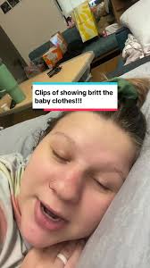 Im so happy i was able to give these clothes to someone who needed them. im  even more happy i met britt💙 #momtok #27weekspregnant #hospitaltiktoks  #fypシ #pregnant #fy #newfriends #babygirl #babyboy