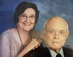 Kendall Huff's Instagram, Twitter & Facebook