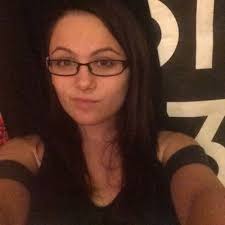 Vicky Harding's Instagram, Twitter & Facebook