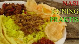 Ada banyak menu makanan khas indonesia yang enak dan pastinya menggugah selera kita, salah satunya adalah nasi kuning. Resep Nasi Kuning Magicom Rice Cooker Enak Dan Praktis Youtube