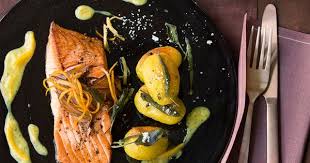 Lachsfilets Mit Orangen Senf Obers Und Erdapfeln Frisch Gekocht Rezept Frisch Gekocht Lachsfilet Lebensmittel Essen