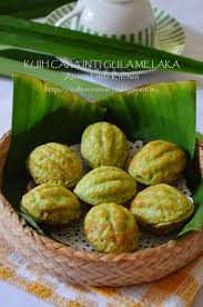 I first ate this kuih when my grandmother made it for me. Amie S Little Kitchen Kuih Cara Inti Gula Melaka