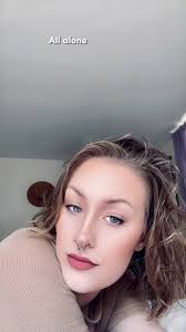 Kiana (@kiana.alexus)