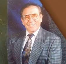 Don Ángel Renato Cruz Fué un destacado conductor de televisión en México,  recordado por su larga trayectoria en el canal 2 XHI, donde trabajó durante  más de treinta años. Pionero de la