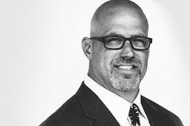 Mike Teeter's Instagram, Twitter & Facebook