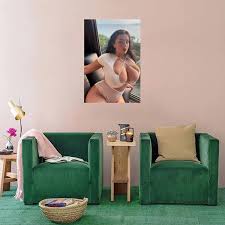 Amazon.com: Póster de modelo de actor MILADA MOORE póster de Spice Girl  póster de niña de cuerpo de niña (8) póster de pared, póster de impresión  en lienzo de oficina, dormitorio, póster