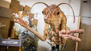 In all of their different incarnations, the men in black usually have one main purpose: Rick Baker S Men In Black Puppets And Animatronics Youtube