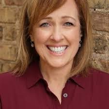 Nanette Porter's Instagram, Twitter & Facebook