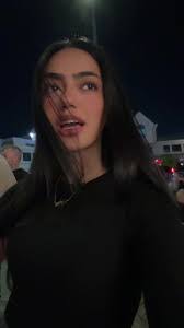 Eleanor Bergman's Instagram, Twitter & Facebook