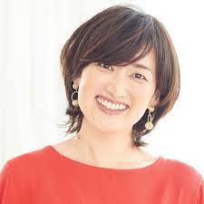 年齢を重ねるといろいろと気になってくる薄毛などのエイジング悩み ヘアカットのほんのちょっとのコツでお手入れが楽になったり目立たなくなるんです ショートのヘアスタイル 髪型 女性 髪型 ショート