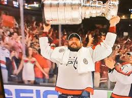 Hockey Chick flashes entire Washington Capitals team mid-Stanley Cup lap |  Golf News and Tour Information | Golf Digest