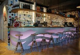 La cadena de bares de tapas «dvinos» nacida en 2009 abre un nuevo local en córdoba. Diseno Y Decoracion Restaurante Ola Tapas Barra Barcelona 03 Da2 Arquitectura Interiorismo Y Arquitectura