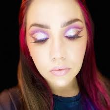 Mary Beechler's Instagram, Twitter & Facebook