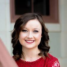 Natalie Stout's Instagram, Twitter & Facebook