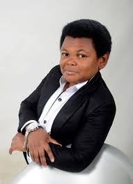 Tudo Sobre Osita Iheme Mais Conhecido Por Baby Police Veja Moz Informacao Na Palma Da Sua Mao